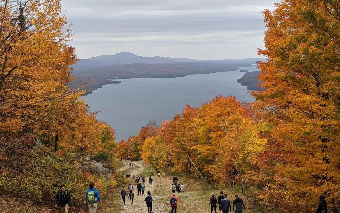 Le Paréo Club Azur Plage Memphrémagog Bagian luar foto